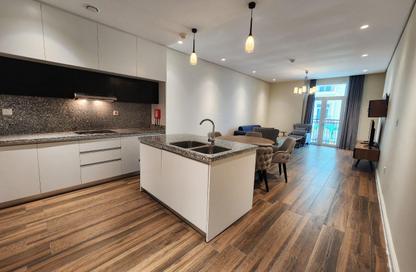 Apartment - 2 Bedrooms - 4 Bathrooms for rent in Floresta Gardens - Floresta Gardens - The Pearl Island - Doha