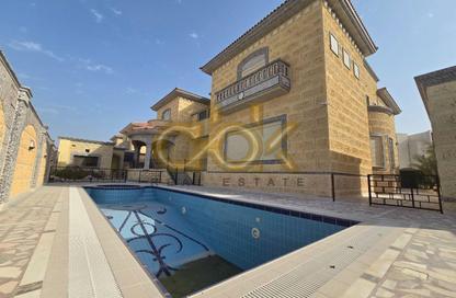 Villa - 5 Bedrooms - 6 Bathrooms for rent in Lusail City - Lusail