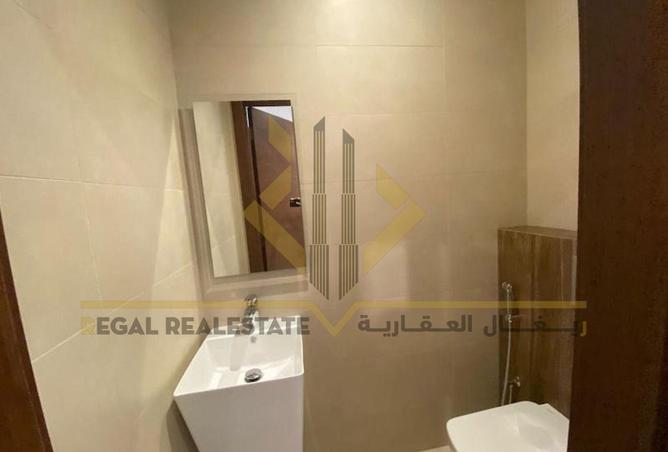 955630 - Property Image 2