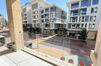 Apartment - 1 Bedroom - 2 Bathrooms for rent in Crystal Residence - Gewan Island - The Pearl Island - Doha