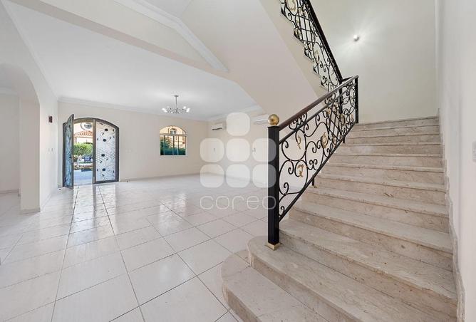 53331221 - Property Image 2