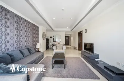Apartment - 1 Bedroom - 2 Bathrooms for rent in Marina Gate - Porto Arabia - The Pearl Island - Doha