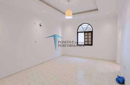 Apartment - Studio - 1 for rent in Onaiza - Onaiza - Doha