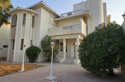 Compound - 3 Bedrooms - 5 Bathrooms for rent in Al Sadd Road - Al Sadd - Doha