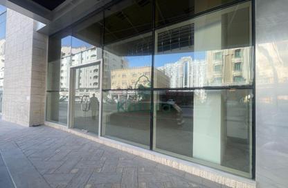 Shop - Studio - 1 Bathroom for rent in Fereej Bin Mahmoud - Doha