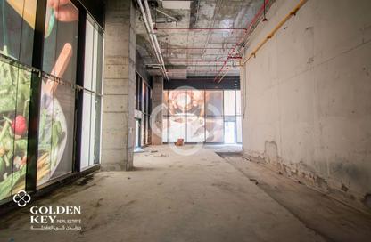 Shop - Studio - 1 for rent in Boulevard View - Yasmeen City - Lusail