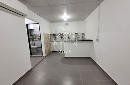 Villa - 1 Bedroom - 1 Bathroom for rent in Bu Hamour Street - Abu Hamour - Doha