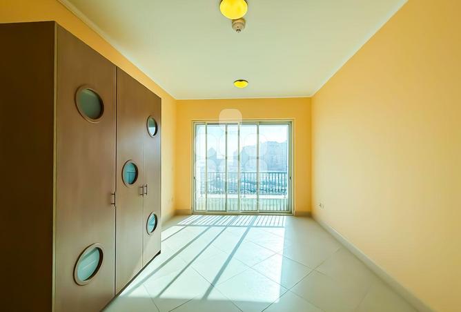 1008365 - Property Image 2