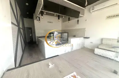 Shop - Studio - 1 Bathroom for rent in Al Kharaitiyat - Al Kharaitiyat - Al Kharaitiyat - Umm Salal Mohammed