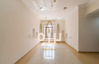 Apartment - 3 Bedrooms - 3 Bathrooms for rent in Al Mansoura - Al Mansoura - Doha