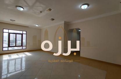 Apartment - 3 Bedrooms - 3 Bathrooms for rent in Al Mansoura - Al Mansoura - Doha