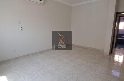 Apartment - 3 Bedrooms - 3 Bathrooms for rent in Anas Street - Fereej Bin Mahmoud North - Fereej Bin Mahmoud - Doha