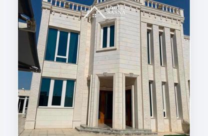 Duplex - 7 Bedrooms - 7 Bathrooms for rent in Al Sakhama - Doha
