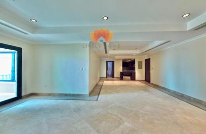 Apartment - 2 Bedrooms - 3 Bathrooms for rent in East Porto Drive - Porto Arabia - The Pearl Island - Doha