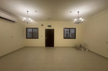 Staff Accommodation - Studio - 7+ for rent in Al Kharaitiyat - Al Kharaitiyat - Al Kharaitiyat - Umm Salal Mohammed