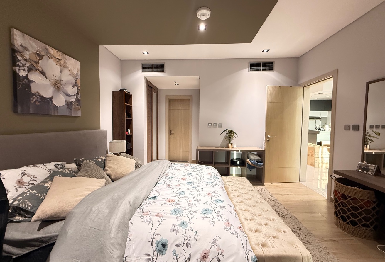 Fully Furnished 1BHK in Lusail Marina 1.24M Only thumbnail 2