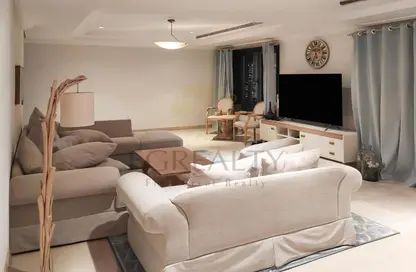Apartment - 4 Bedrooms - 4 Bathrooms for sale in West Porto Drive - Porto Arabia - The Pearl Island - Doha Apartment - 4 Bedrooms - 4 Bathrooms for sale in West Porto Drive - Porto Arabia - The Pearl Island - Doha