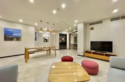 Apartment - 2 Bedrooms - 2 Bathrooms for rent in Al Mansoura - Al Mansoura - Doha