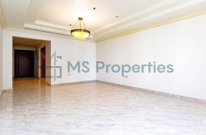 Apartment - 2 Bedrooms - 3 Bathrooms for rent in East Porto Drive - Porto Arabia - The Pearl Island - Doha