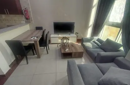 Apartment - 2 Bedrooms - 2 Bathrooms for rent in Thabit Bin Zaid Street - Al Mansoura - Doha