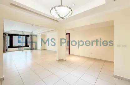 Apartment - 1 Bedroom - 2 Bathrooms for rent in West Porto Drive - Porto Arabia - The Pearl Island - Doha