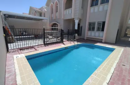 Villa - 5 Bedrooms - 6 Bathrooms for rent in Street 871 - Al Duhail South - Al Duhail - Doha