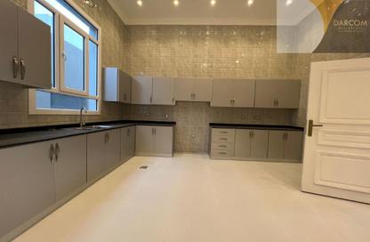 Villa - 5 Bedrooms - 6 Bathrooms for rent in Duhail Villas - Al Duhail - Doha Villa - 5 Bedrooms - 6 Bathrooms for rent in Duhail Villas - Al Duhail - Doha