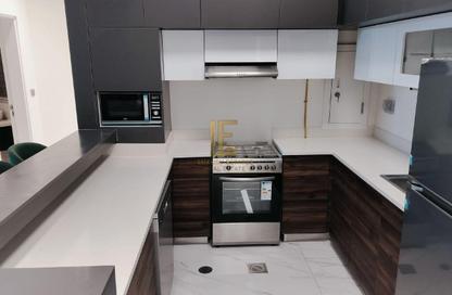 Apartment - 2 Bedrooms - 4 Bathrooms for rent in Fox Hills South - Fox Hills - Lusail