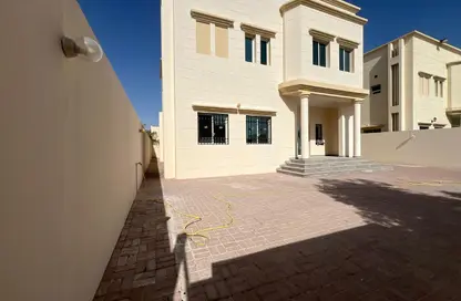 Apartment - 7 Bedrooms - 7+ Bathrooms for rent in Sumaysimah - Sumaysimah - Al Khor