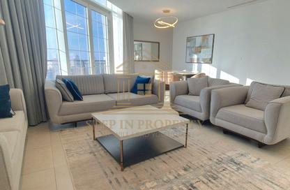 Penthouse - 3 Bedrooms - 5 Bathrooms for rent in Floresta Gardens - Floresta Gardens - The Pearl Island - Doha