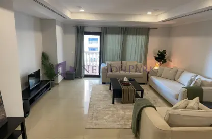 Apartment - 1 Bedroom - 2 Bathrooms for rent in East Porto Drive - Porto Arabia - The Pearl Island - Doha