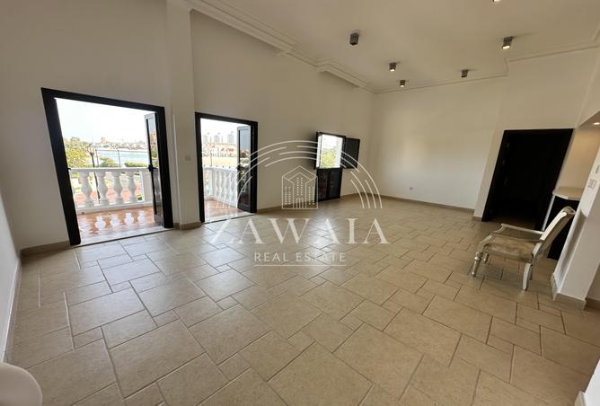 1010332 - Property Image 2