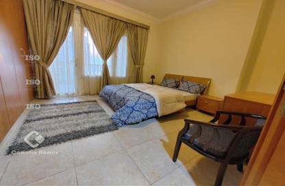 Apartment - 2 Bedrooms - 3 Bathrooms for rent in East Porto Drive - Porto Arabia - The Pearl Island - Doha