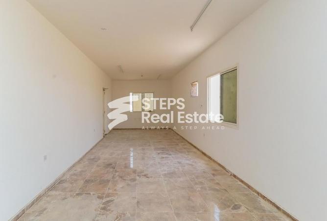 60723359 - Property Main Image