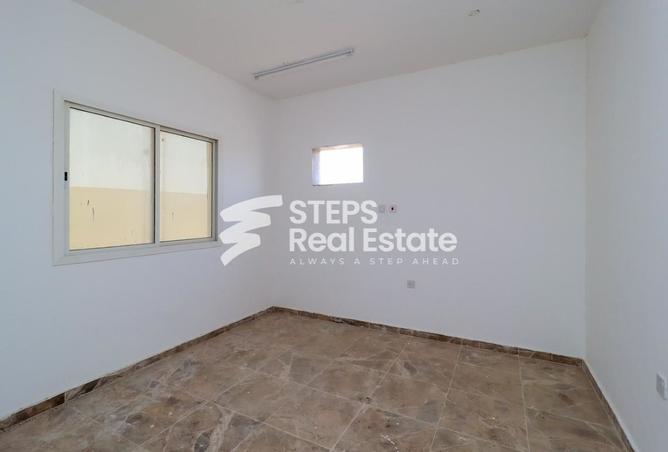 60723359 - Property Image 3