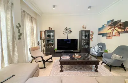 Apartment - 3 Bedrooms - 4 Bathrooms for rent in Mercato - Qanat Quartier - The Pearl Island - Doha