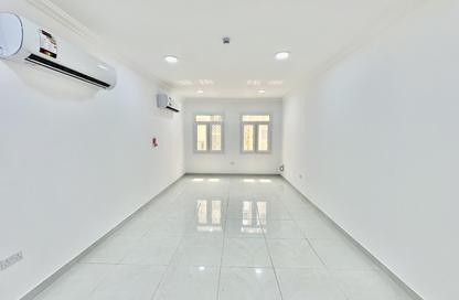 Apartment - 1 Bedroom - 1 Bathroom for rent in Al Mansoura - Al Mansoura - Doha