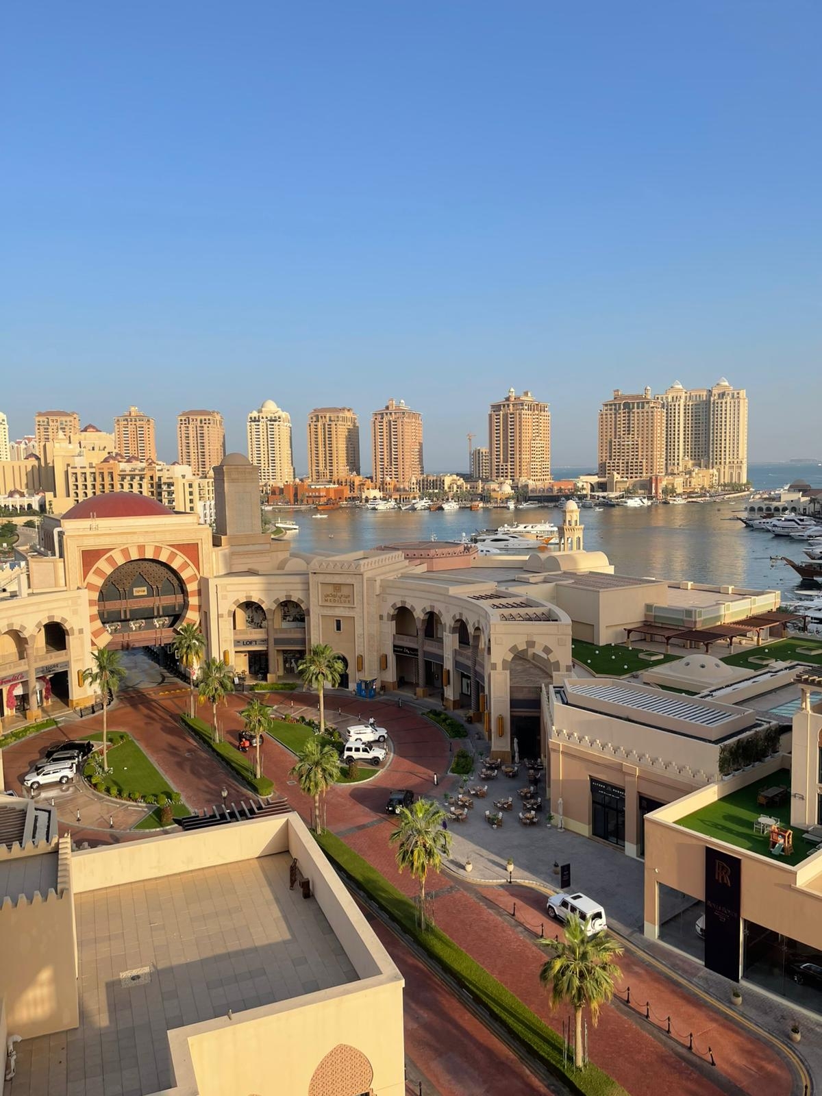 MARINA VIEW 3BEDROOM PLUS MAID WITH BIG BALCONY thumbnail 27