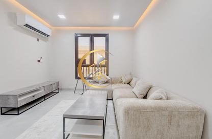 Apartment - 2 Bedrooms - 2 Bathrooms for rent in Madinat Khalifa Building 58 - Madinat Khalifa South - Madinat Khalifa - Doha Apartment - 2 Bedrooms - 2 Bathrooms for rent in Madinat Khalifa Building 58 - Madinat Khalifa South - Madinat Khalifa - Doha