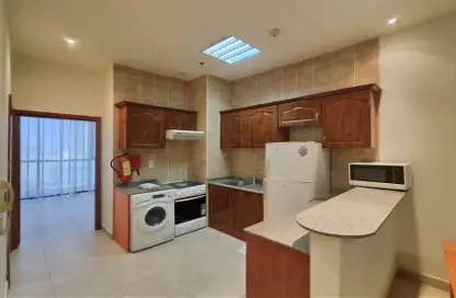 Apartment - 2 Bedrooms - 2 Bathrooms for rent in Al Sadd Road - Al Sadd - Doha