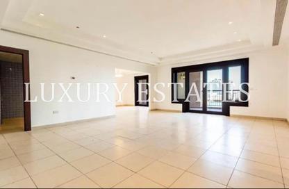 Apartment - 2 - 4 for sale in West Porto Drive - Porto Arabia - The Pearl Island - Doha Apartment - 2 - 4 for sale in West Porto Drive - Porto Arabia - The Pearl Island - Doha