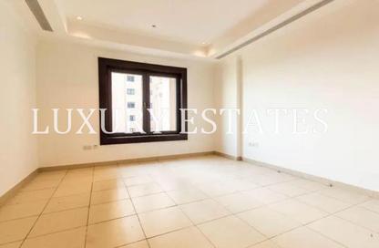 Apartment - 2 - 4 for sale in West Porto Drive - Porto Arabia - The Pearl Island - Doha Apartment - 2 - 4 for sale in West Porto Drive - Porto Arabia - The Pearl Island - Doha