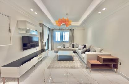 Apartment - 2 Bedrooms - 3 Bathrooms for rent in Giardino Gardens - Giardino Villas - The Pearl Island - Doha