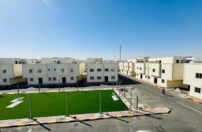 Villa - 6 Bedrooms - 6 Bathrooms for rent in Al Keesa Gate - Al Kheesa - Umm Salal Mohammed