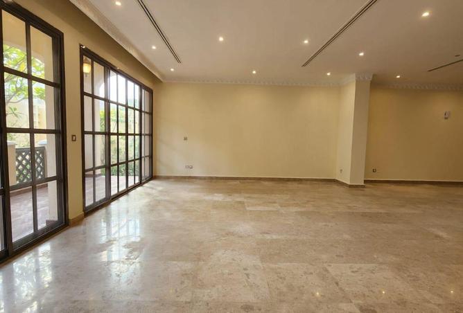 58469608 - Property Image 2