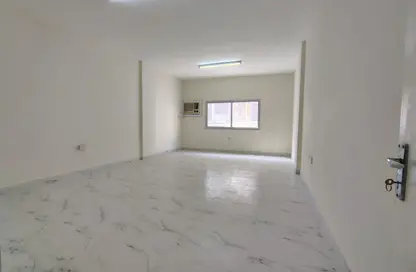 شقة - 2 غرف نوم - 2 حمامات للايجار في شارع السد - السد - الدوحة