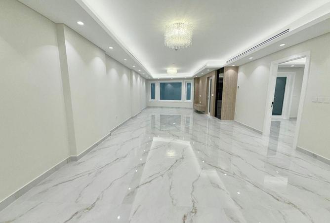 51768537 - Property Image 3