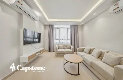 Apartment - 2 Bedrooms - 2 Bathrooms for rent in Umm Ghwailina Comm - Umm Ghuwalina - Umm Ghuwailina - Doha