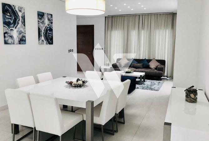 987015 - Property Image 2