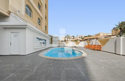 Apartment - 2 Bedrooms - 2 Bathrooms for rent in Al Sadd - Al Sadd - Doha